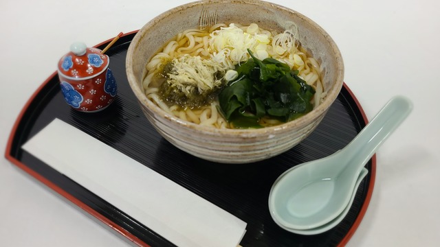 わかめうどん　　770円