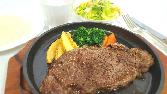 牛サーロインステーキ【+1500円】