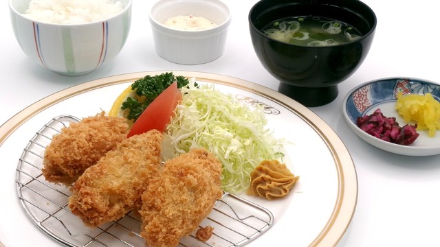 ちょっと大きなカキフライ【+110円】